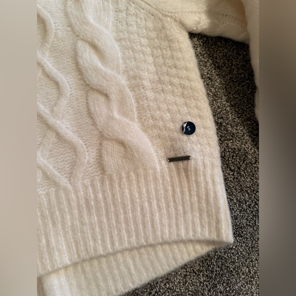 NWT Abercrombie thick cable knit turtleneck sweater - Picture 4 of 6